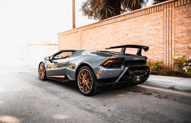 Luxury-Car